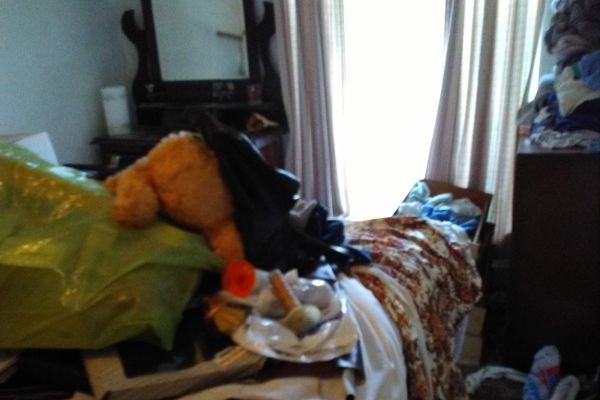 house-clearance-cardiff-15BA43770F-2DF8-E033-4178-84A4026251FE.jpg