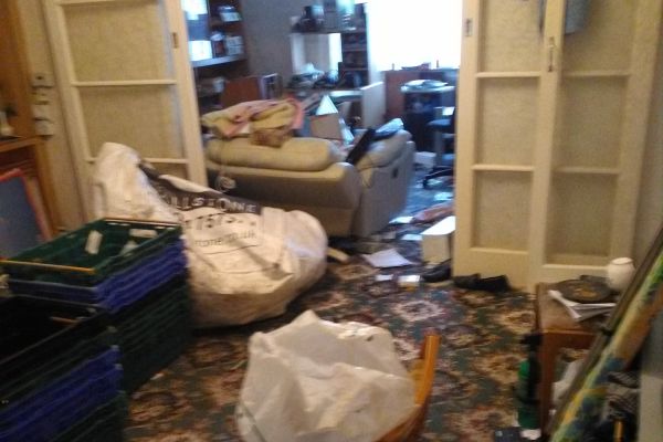 house-clearance-cardiff-3D94119F5-0EAF-2491-8C3A-840EB9B596B1.jpg